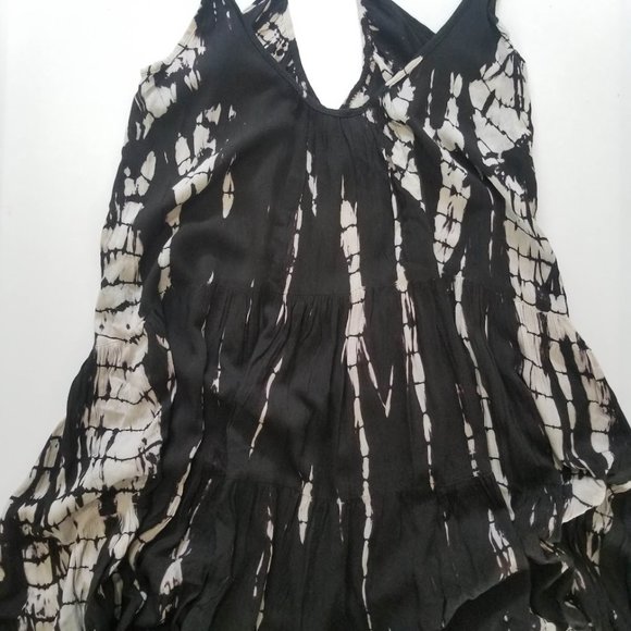 Raviya Black Swimsuit Tie-Dye-Print Swim Cover-up - Picture 6 of 9